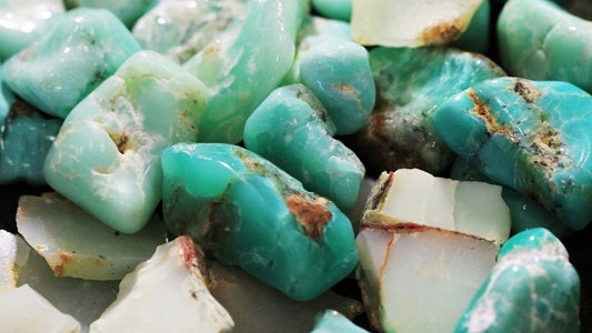 Krizopras (Chrysoprase) Taşı: Özellikleri, Faydaları ve Spiritüel Anlamı