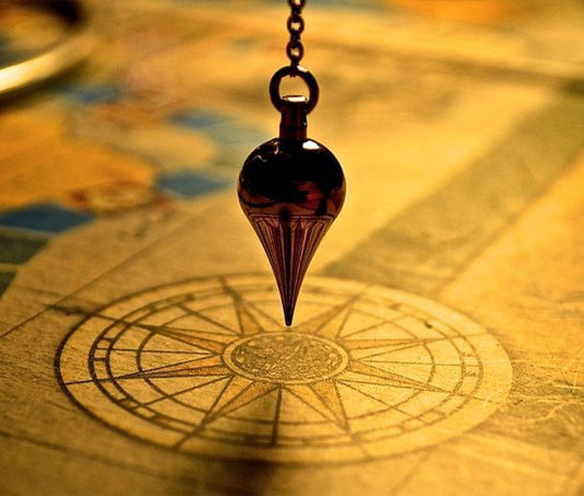 Sarkaç (Pandül) Nedir? Bilimsel Gerçeklerden Spiritüel Enerjiye, Doğal Taş Sarkacın Gücü